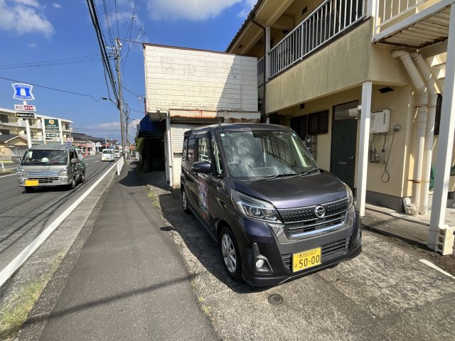 【駐車場】