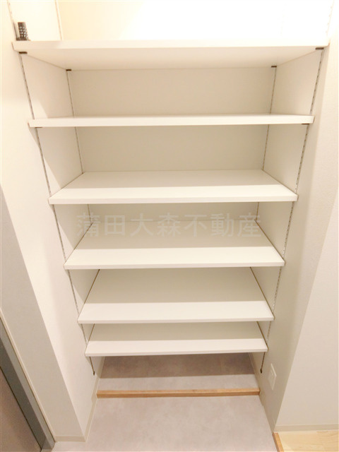 PATH仲六郷の収納|玄関収納②