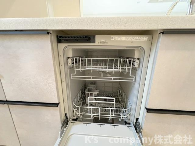 ◎茅ヶ崎市東海岸南6丁目　新築戸建　2号棟のキッチン|家事の負担を軽減してくれる食器洗い乾燥機付き☆
