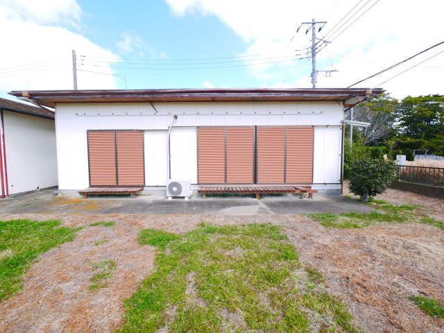 大網白里市南今泉　中古戸建の庭|敷地約473坪 平成29年4月築3LDK+別棟平屋+車庫+テニスコート付 白里海水浴場徒歩約18分