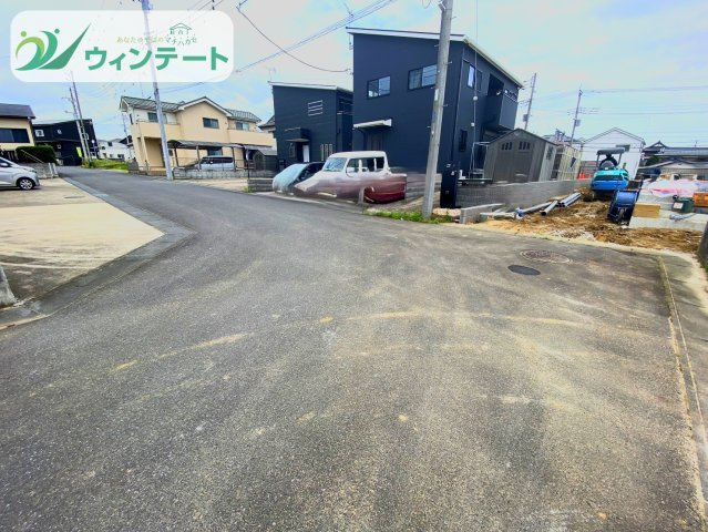 龍ケ崎市白羽第11　新築戸建　5号棟の前面道路含む現地写真|前面道路は交通量が少なく子供の通学にも安心の道路です♪ぜひ現地でご体感ください！