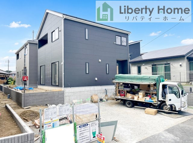 龍ケ崎市白羽第11　新築戸建　1号棟の外観|ご予約をいただければ、『平日の空いた時間』『周辺物件まとめて見たい』『1件だけ見たい』ももちろん可能です♪
お気軽にお問合せください♪