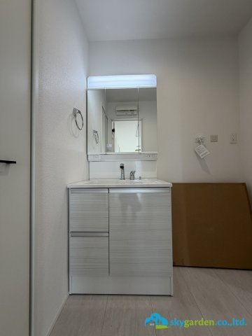 平塚市小鍋島2期　新築戸建　全6棟3号棟の独立洗面台