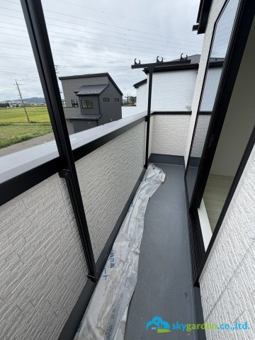 平塚市小鍋島2期　新築戸建　全6棟3号棟のバルコニー
