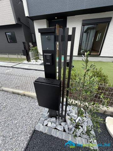平塚市小鍋島2期　新築戸建　全6棟3号棟の玄関