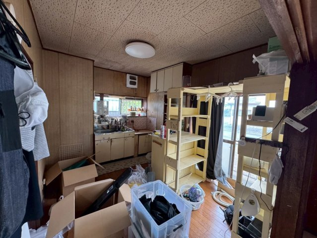 -三丁目不動産-　深谷市岡1丁目　昭和57年築のキッチン