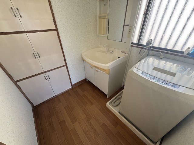 中古戸建の独立洗面台