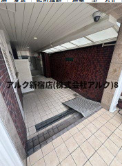 パレス北参道のエントランス