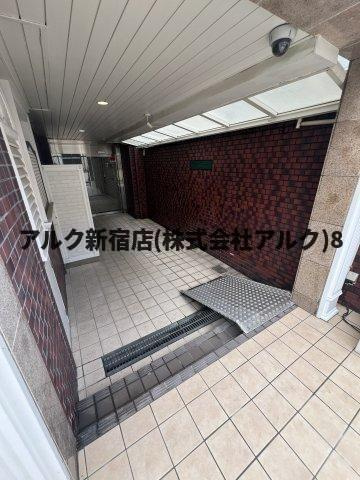 パレス北参道のエントランス