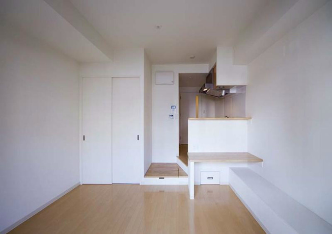 ※床と建具の色が異なります。