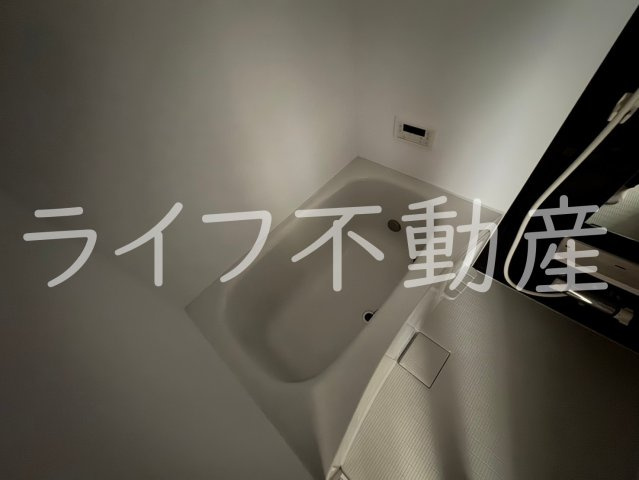 グラスハウスの浴室|落ち着いた空間のお風呂です