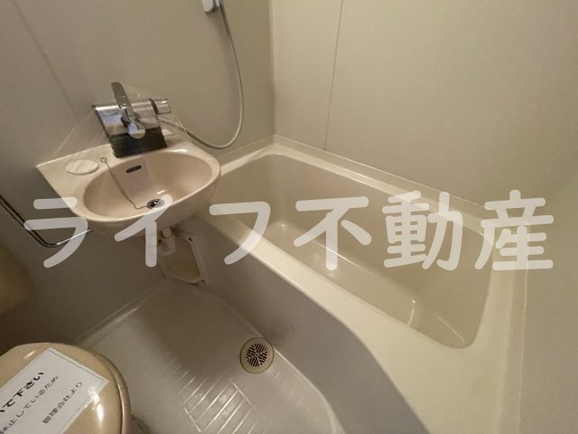 花園ルート66の浴室|日々の疲れを癒すお風呂付です