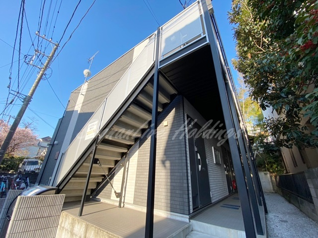 横浜市戸塚区矢部町のアパートのエントランス|綺麗なエントランス♪