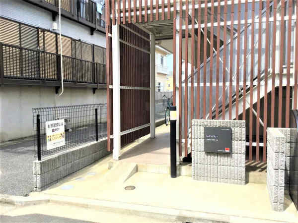 横浜市保土ケ谷区西久保町のアパートのエントランス|充実のエントランス♪