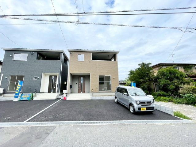 長野市西尾張部第４の駐車場