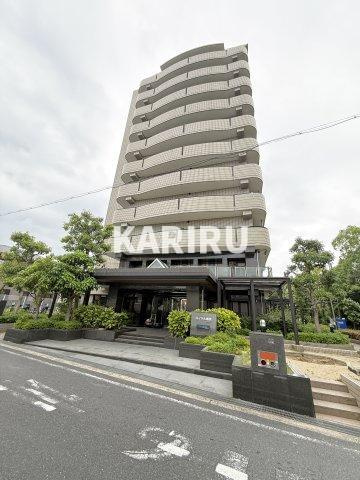 ロイヤル鶴見のエントランス