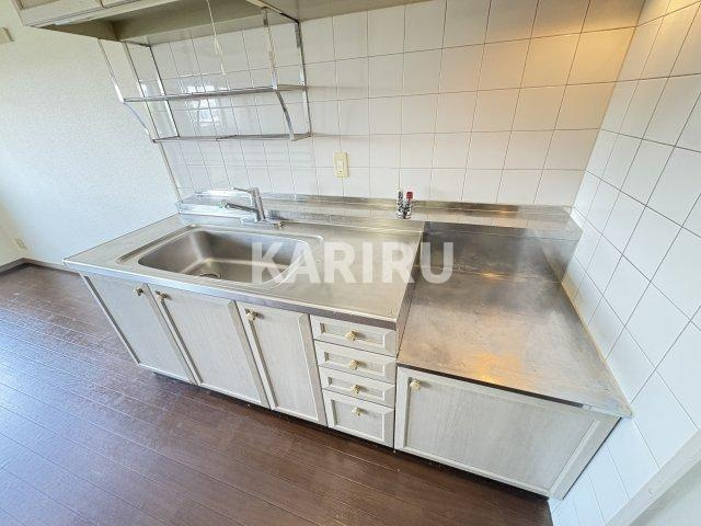 ロイヤル鶴見のキッチン