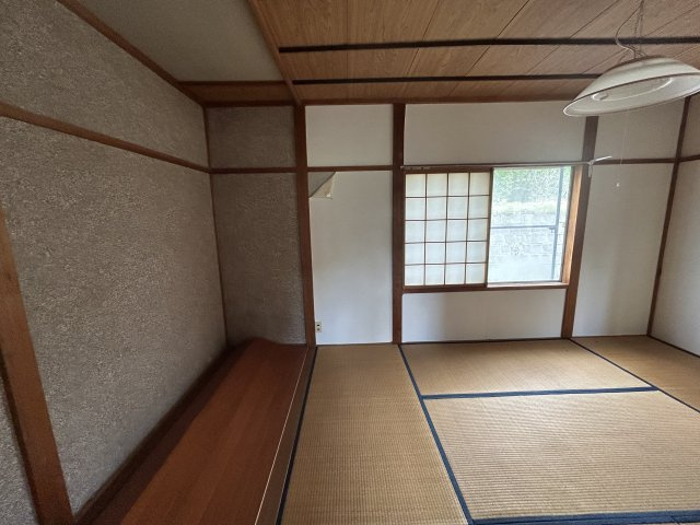 石川県金沢市若松町ツ 中古戸建　～金沢大までアクセス良好！自然に囲まれた環境～の和室|柔らかい畳が心地よい和室