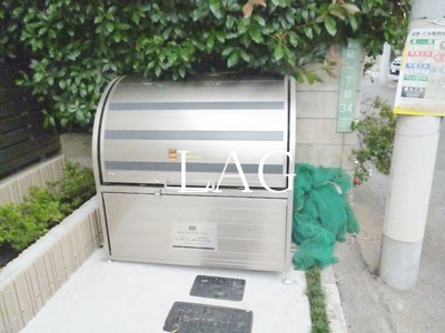 【その他共用部分】 | コンフォルト砧 | 共用敷地内ごみ置き場です。