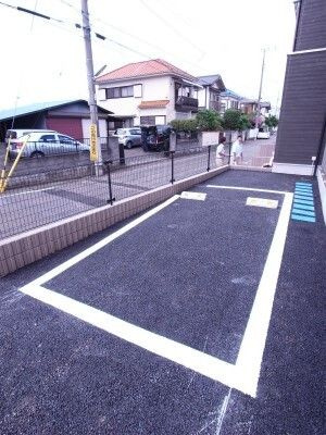 リブリ・こだま拝島町の駐車場
