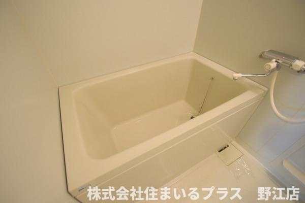 ソルジェンテ高殿の浴室