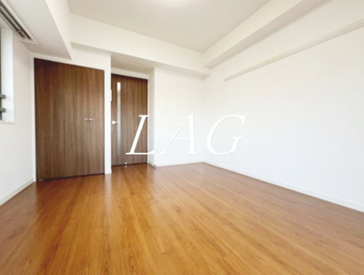 【居間・リビング】 | レオーネ三ノ輪 | 洋室のお部屋です。