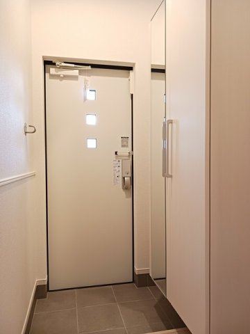 プティパニエ　Ｂの玄関|落ち着いた玄関です
