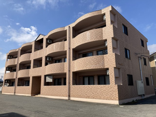 セレーザ鶴田