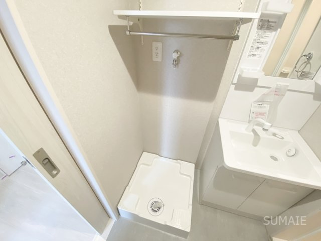 太陽と月の調和 ＬＵＮＡＲＥ元町の洗面所|室内洗濯機置き場！