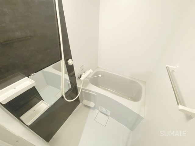 太陽と月の調和 ＬＵＮＡＲＥ元町の浴室|ゆったりできるバスルーム！