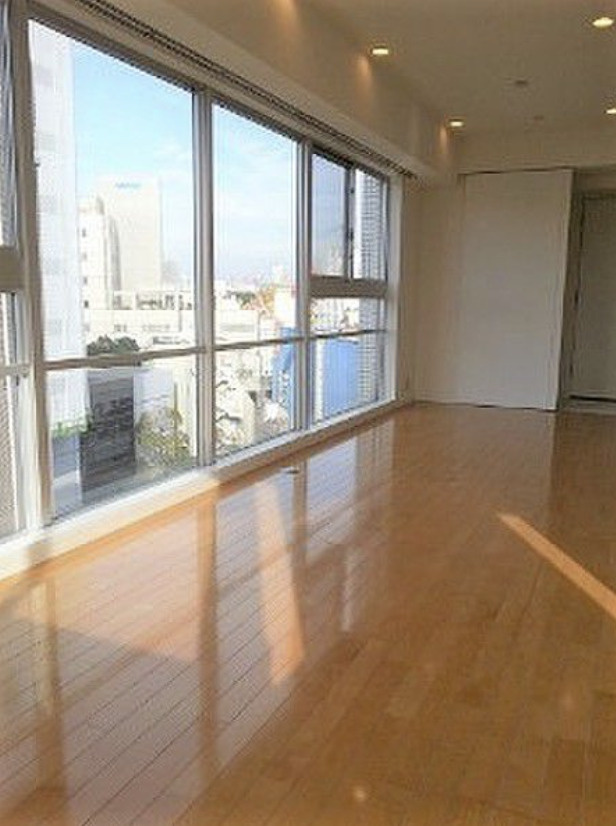 ルフィット神宮北参道の居間・リビング