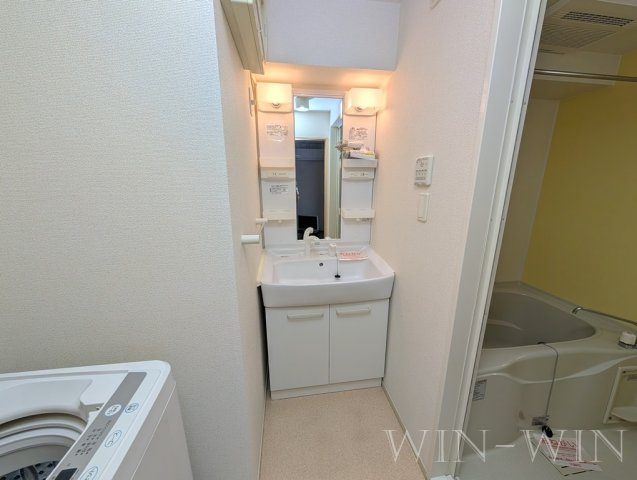 メゾンミニョンの独立洗面台|イメージ（同建物内別部屋の写真です）