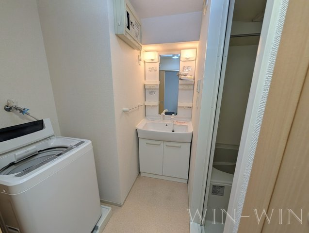 メゾンミニョンの洗面所|イメージ（同建物内別部屋の写真です）