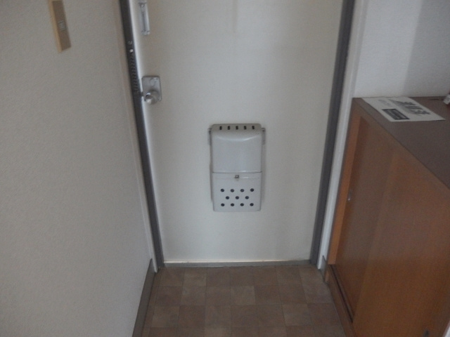 大野マンションの玄関