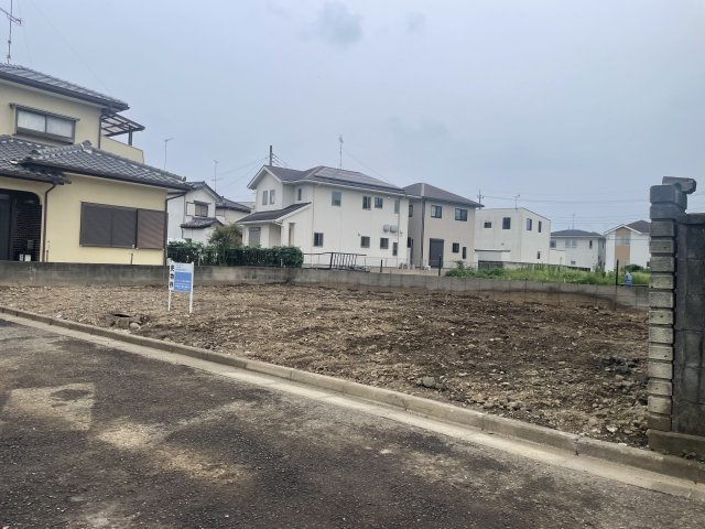 -三丁目不動産-　熊谷市新島　更地の外観