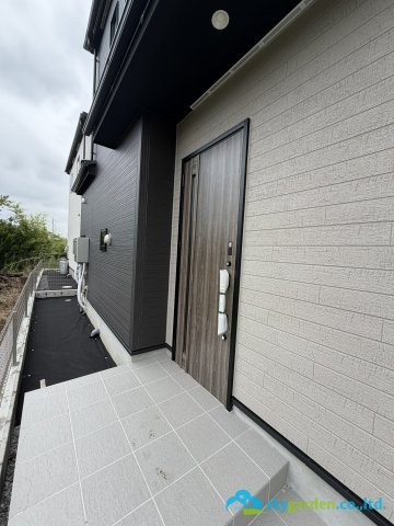 平塚市小鍋島2期　新築戸建　全6棟1号棟の玄関