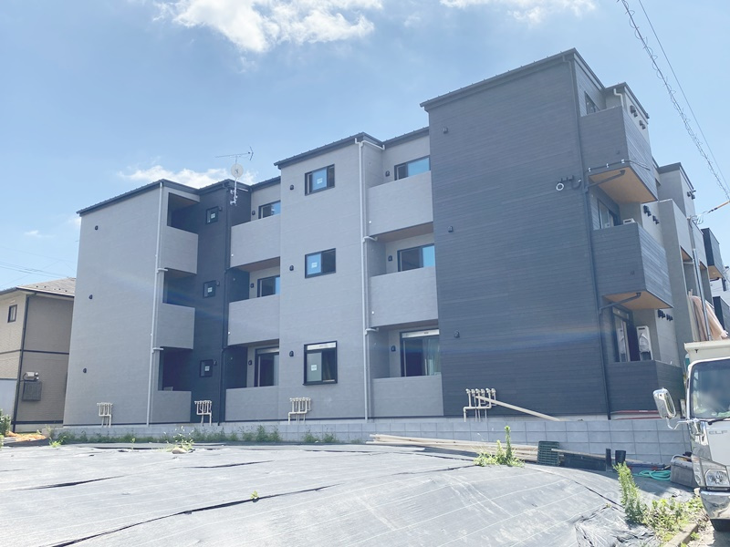 太陽と月の調和 ＬＵＮＡＲＥ元町の外観