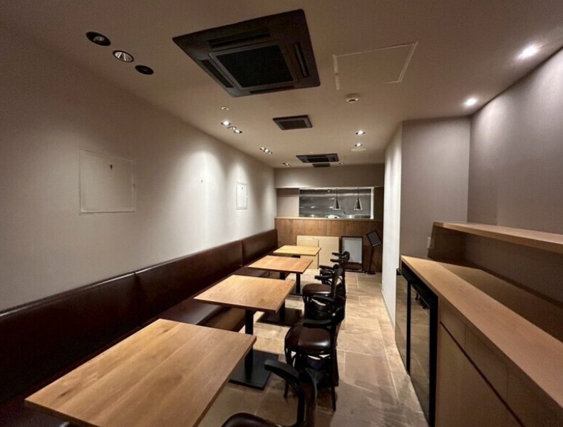 備後屋ビルの内装
