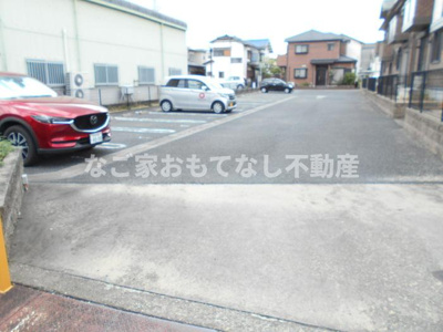 【駐車場】 | ポラリス Y・S A棟