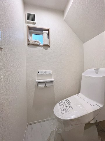 新築戸建・新築建売　西郷村小田倉字前原　小田倉小・西郷第二中のトイレ|各階にございますので、朝の混雑時や夜中の利用も安心です！