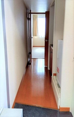 レオパレス九番街の玄関