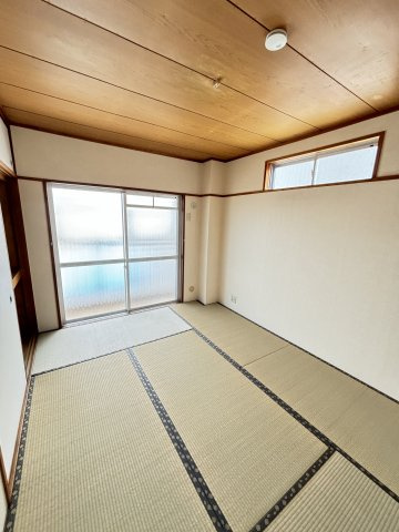 【寝室】