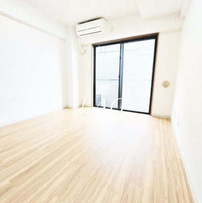 【居間・リビング】 | シンフォニー森ヶ崎 | 洋室のお部屋です。