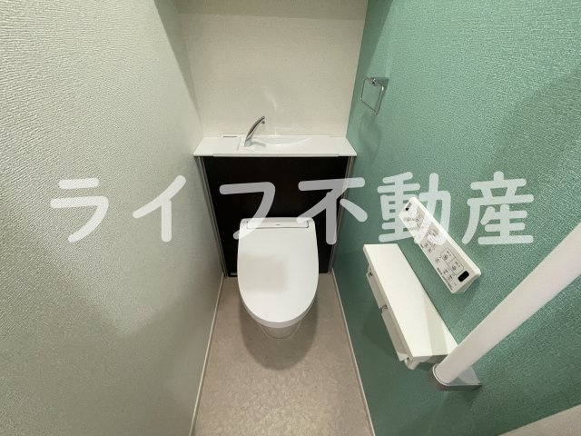アット楠根のトイレ|清潔感のあるトイレです