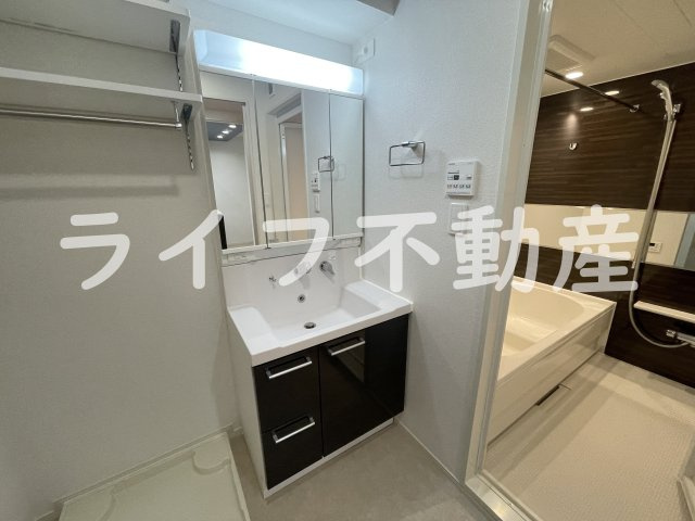 アット楠根の独立洗面台|独立洗面台です