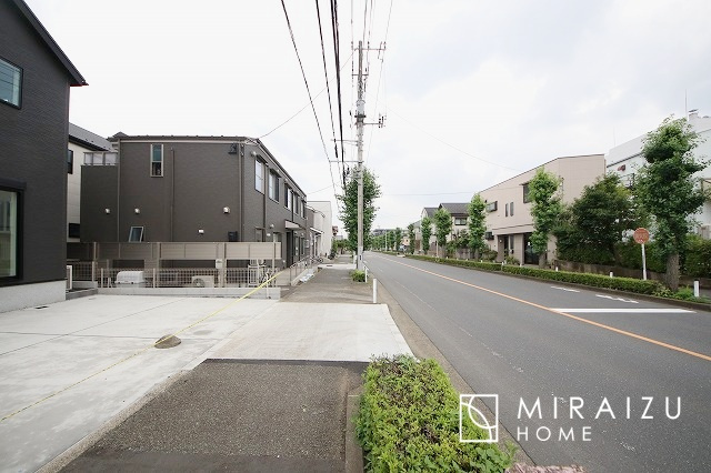 【前面道路含む現地写真】 | 前面道路☆運転が不安な方も安心な前面道路、きちんと幅員のある道路は女性にも安心です。整備されている道路は気持ちも良いですね♪