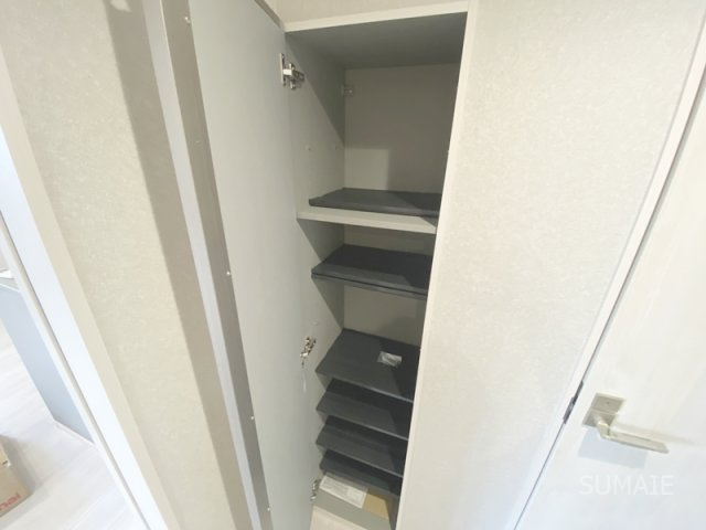 太陽と月の調和 ＬＵＮＡＲＥ元町の収納|シューズボックス完備！