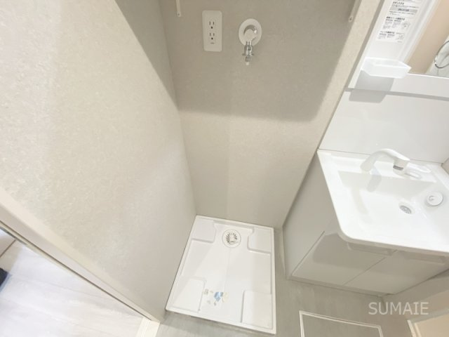 太陽と月の調和 ＬＵＮＡＲＥ元町の洗面所|室内洗濯機置き場です！