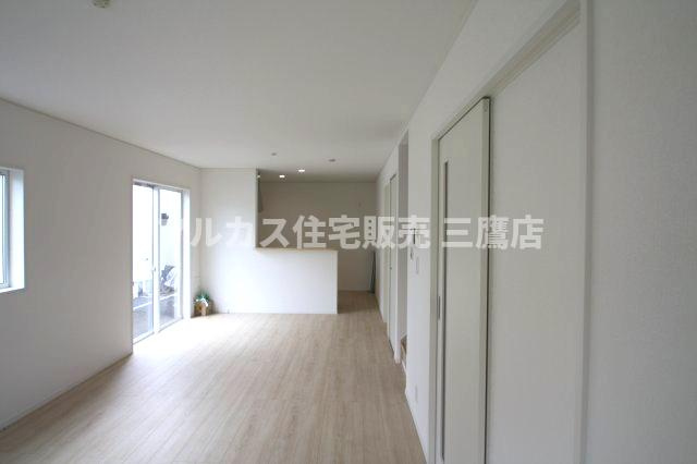 南武線 西府駅 8分 新築戸建 府中市本宿町1丁目の居間・リビング