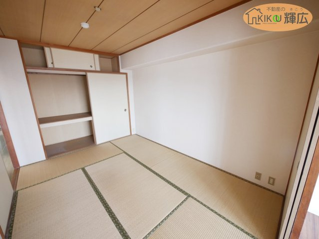 ハイツ東加古川　4階の和室